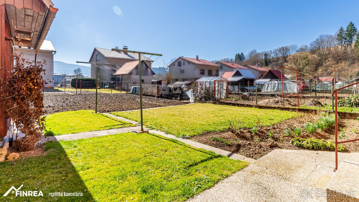 FINREA│5 izbový rodinný dom s garážou v tichej ulici - Záska - 5