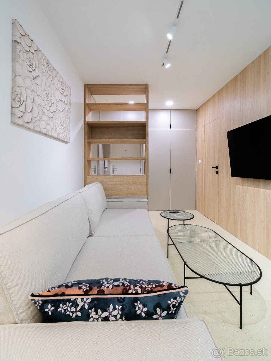 Prenájom Garsónka s balkónom - Žilina-centrum Hliny IV - 5