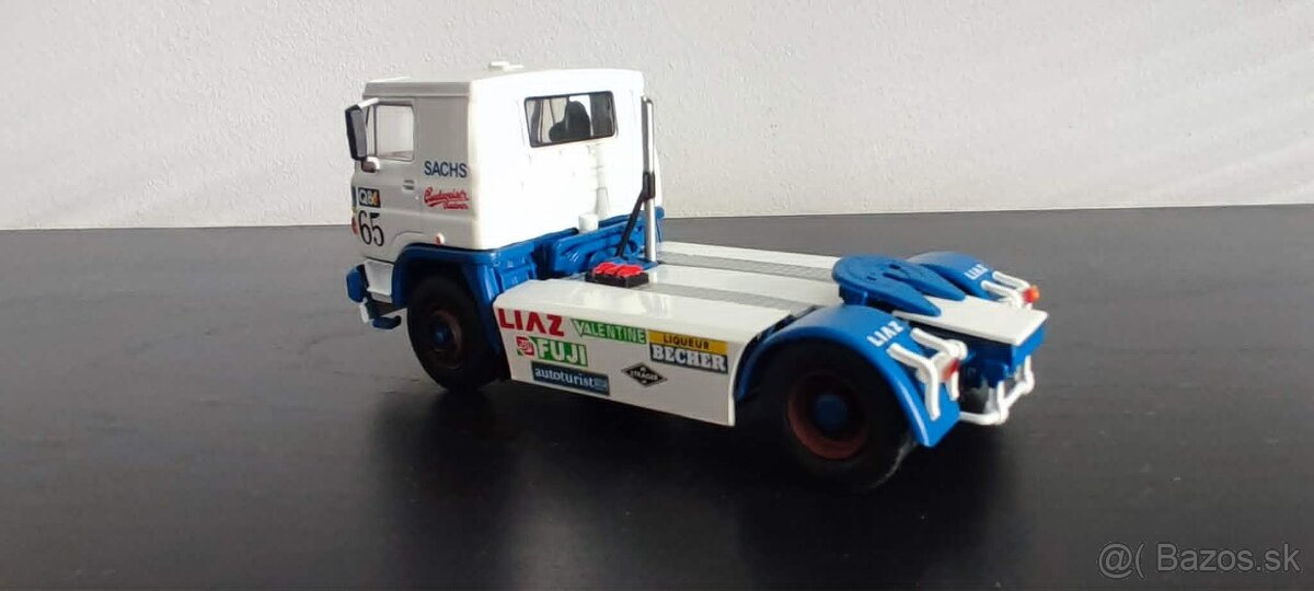 LIAZ TRUCK Racing 1:43 110.577 De Agostini Kultove nakladaky - 5