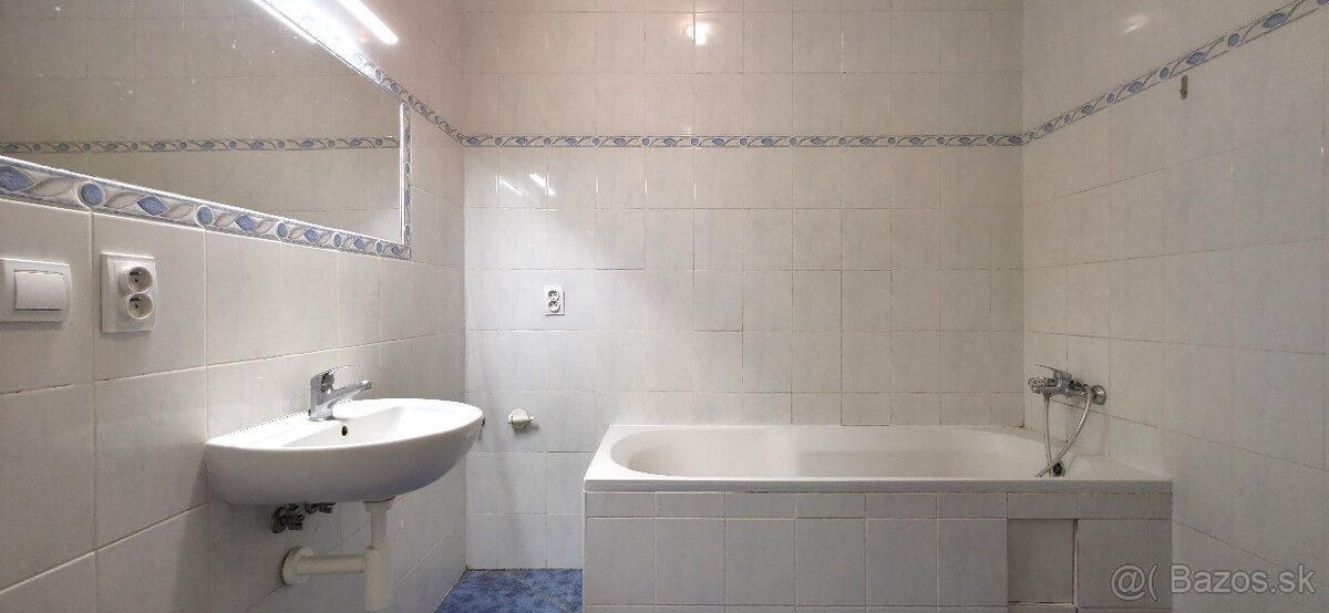 PNORF – 1i byt, 40 m2, 485,-€, státie, loggia, Železničná ul - 5