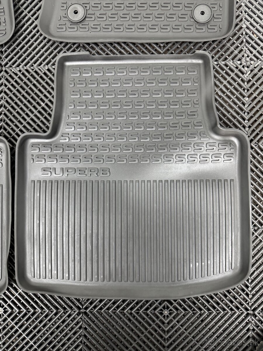 Originálne gumenné rohože Škoda Superb - 5