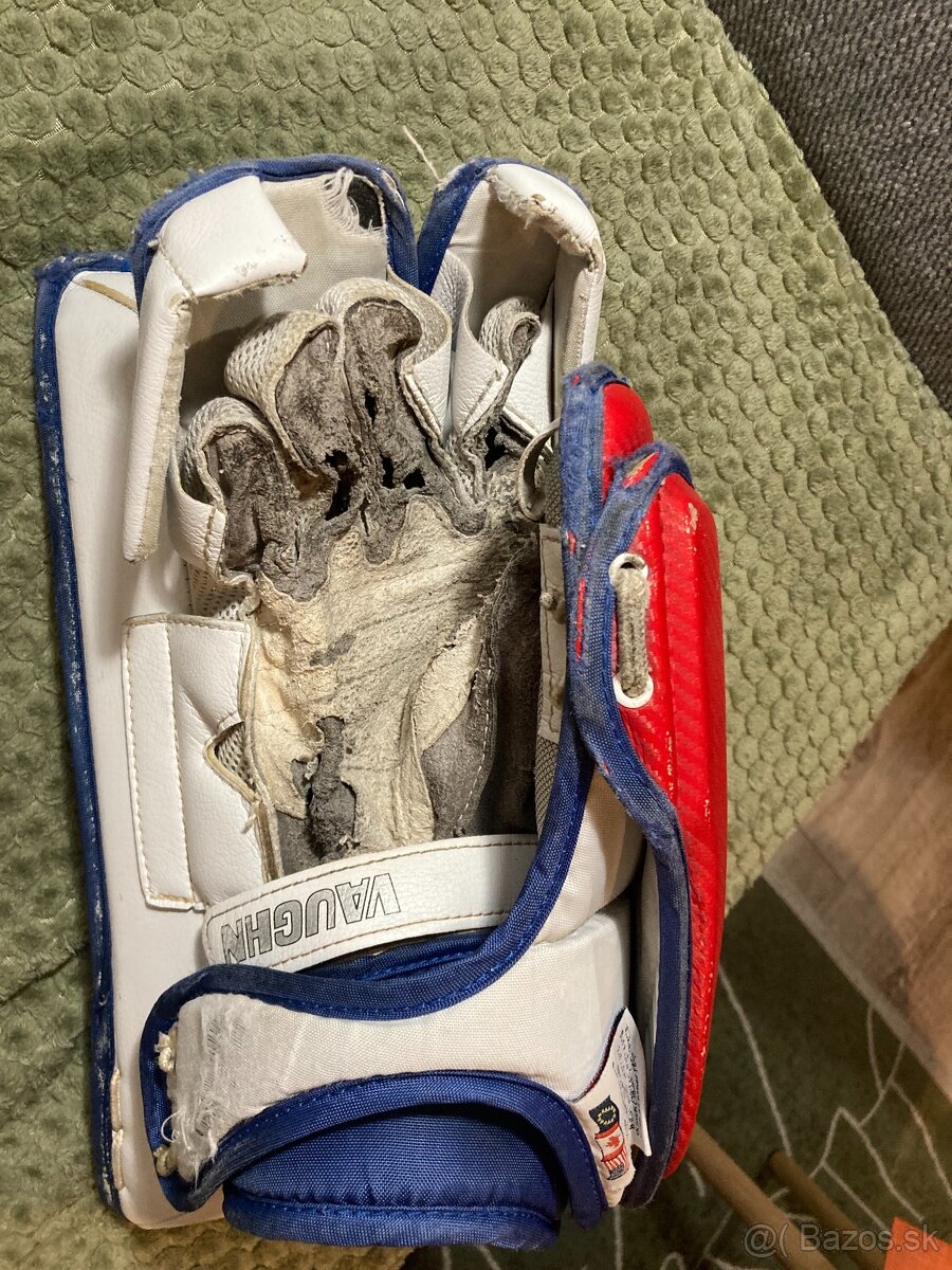 Brankárska lapačka a vyrážačka VAUGHN Velocity SR - 5