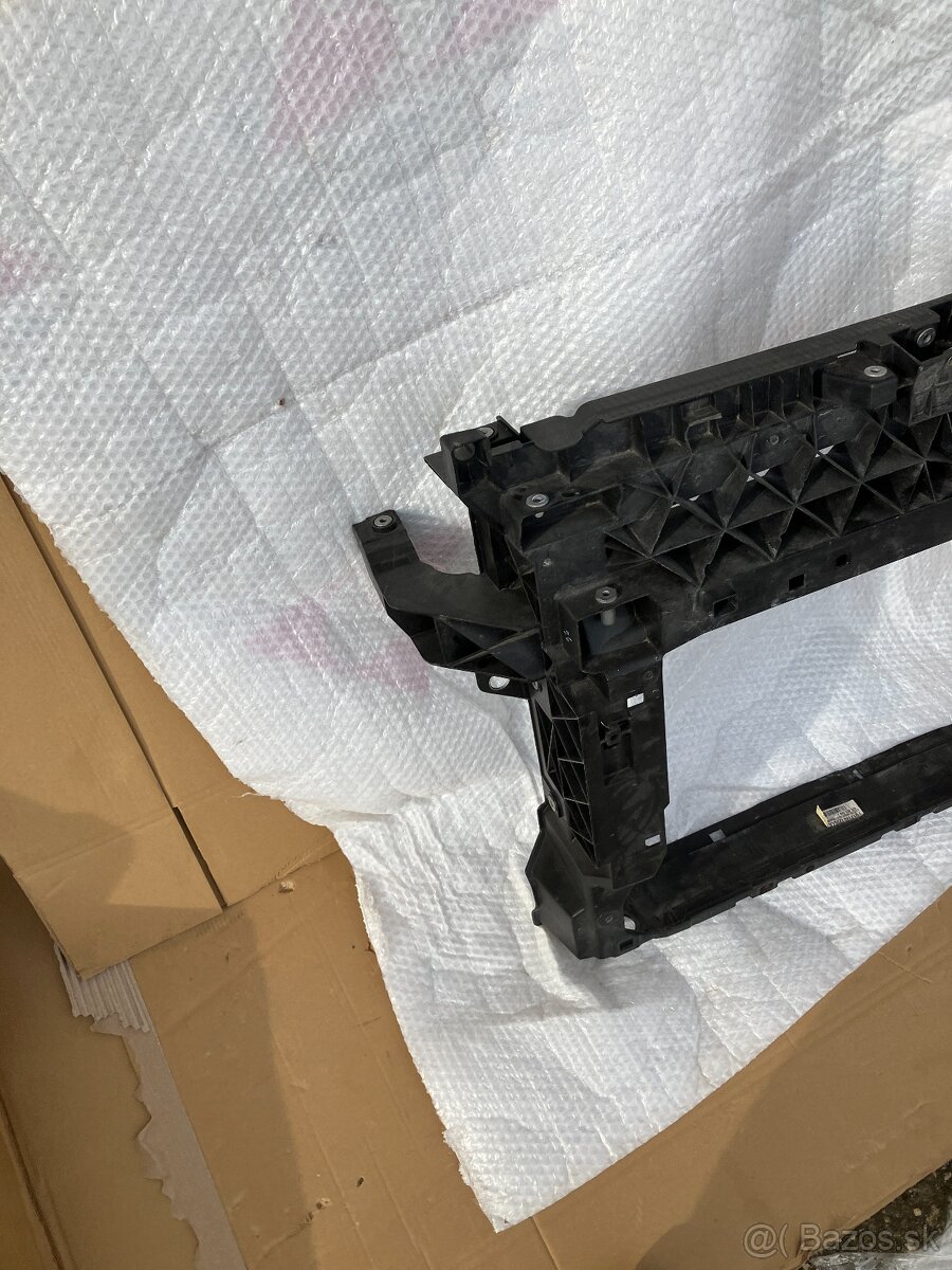 chladicova stena seat ateca predni celo - 5