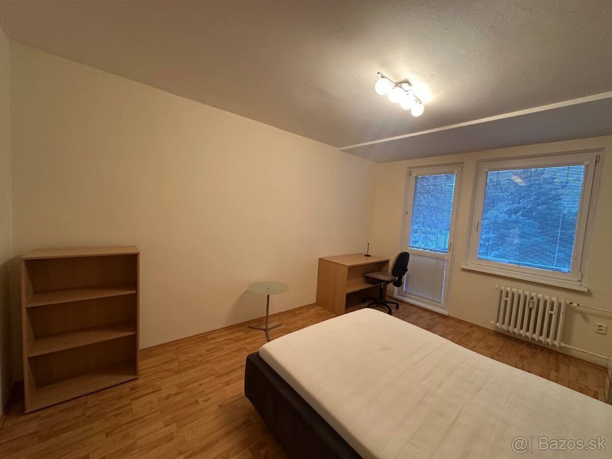 na prenájom pekný 3-izbový byt vo výbornej tichej lokalite - 5