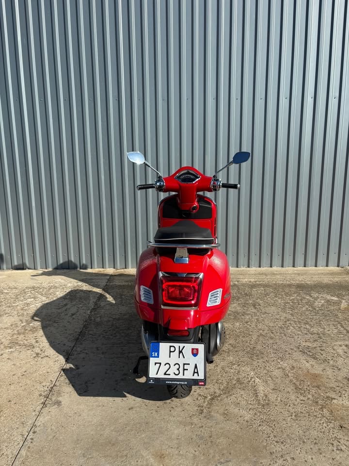 Vespa 300GTS - 5