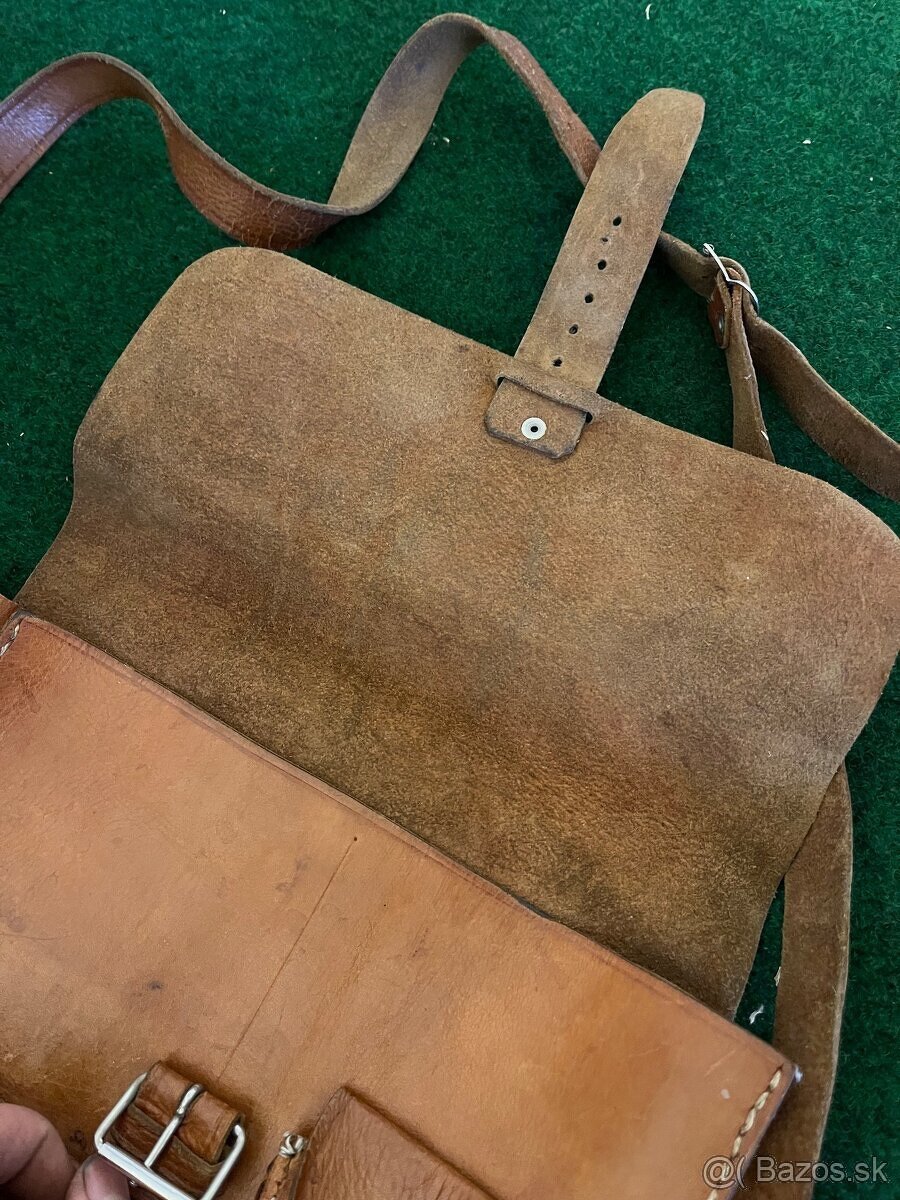Stará vojenská koženná brašňa - 5