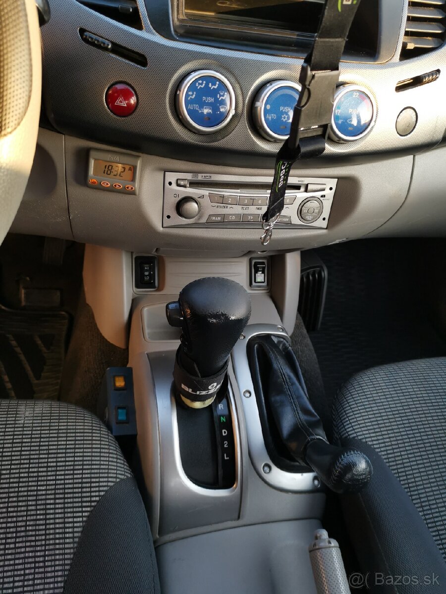 Mitsubishi l200 2 5did - 5