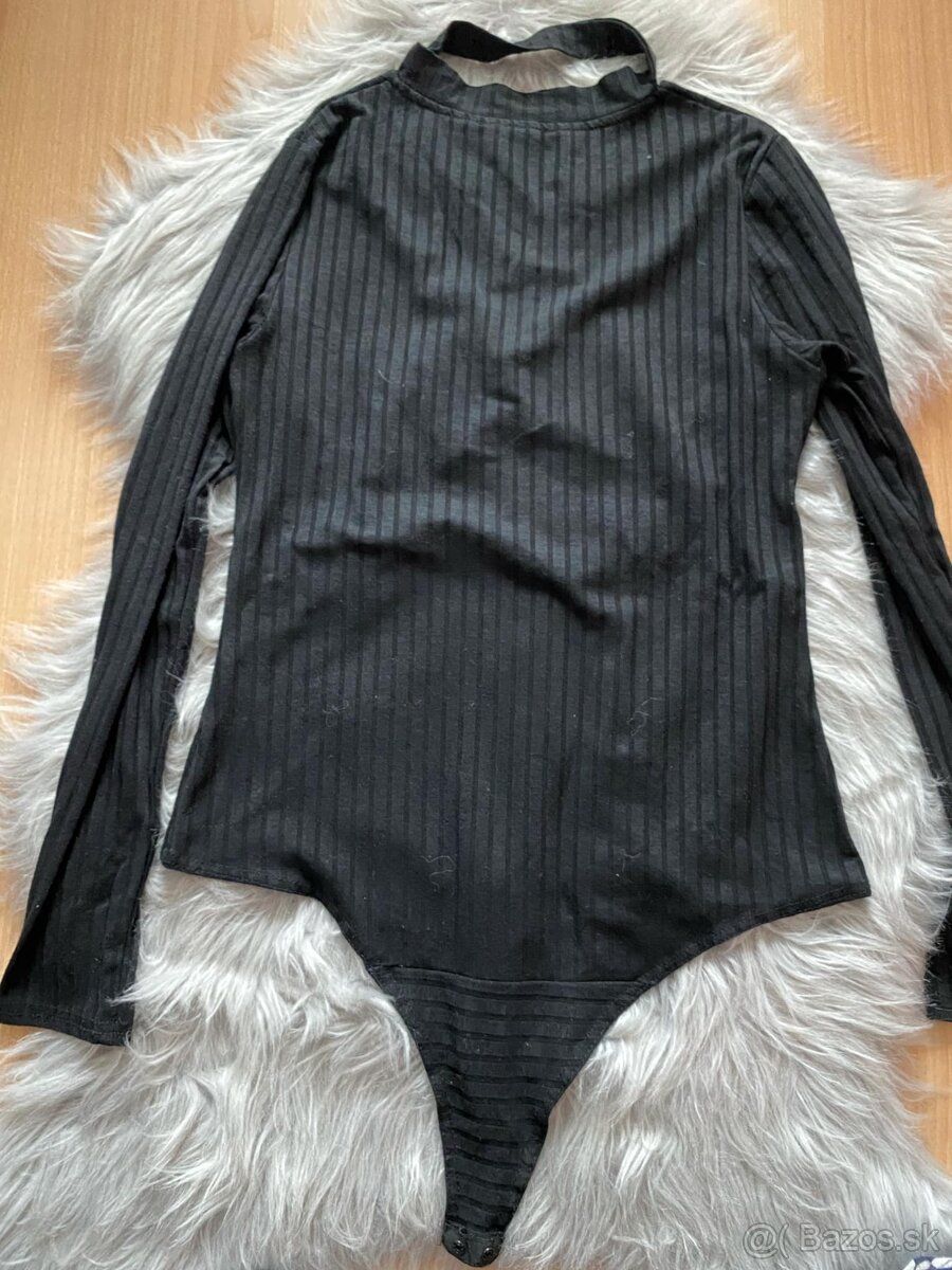3x čierne body - 5