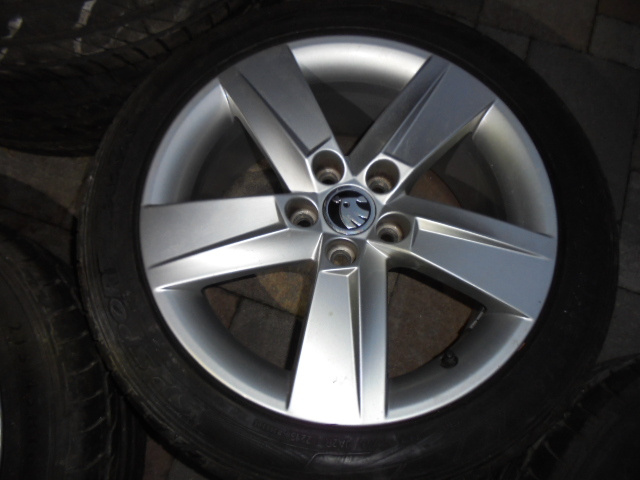 Alu disky Škoda 5x100, pneu 215/45 R16 č.12d - 5
