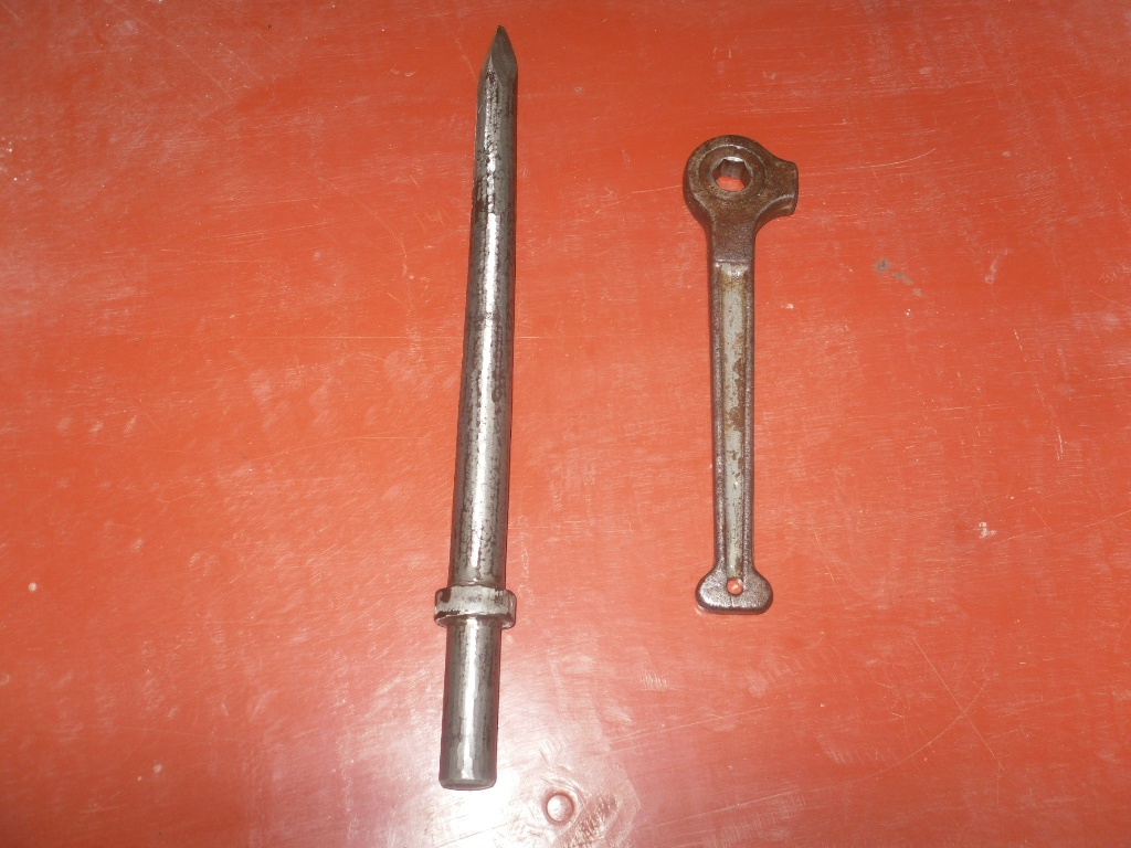 Krompač,kladivo,vŕtačka,brašňa,skrinka - 5