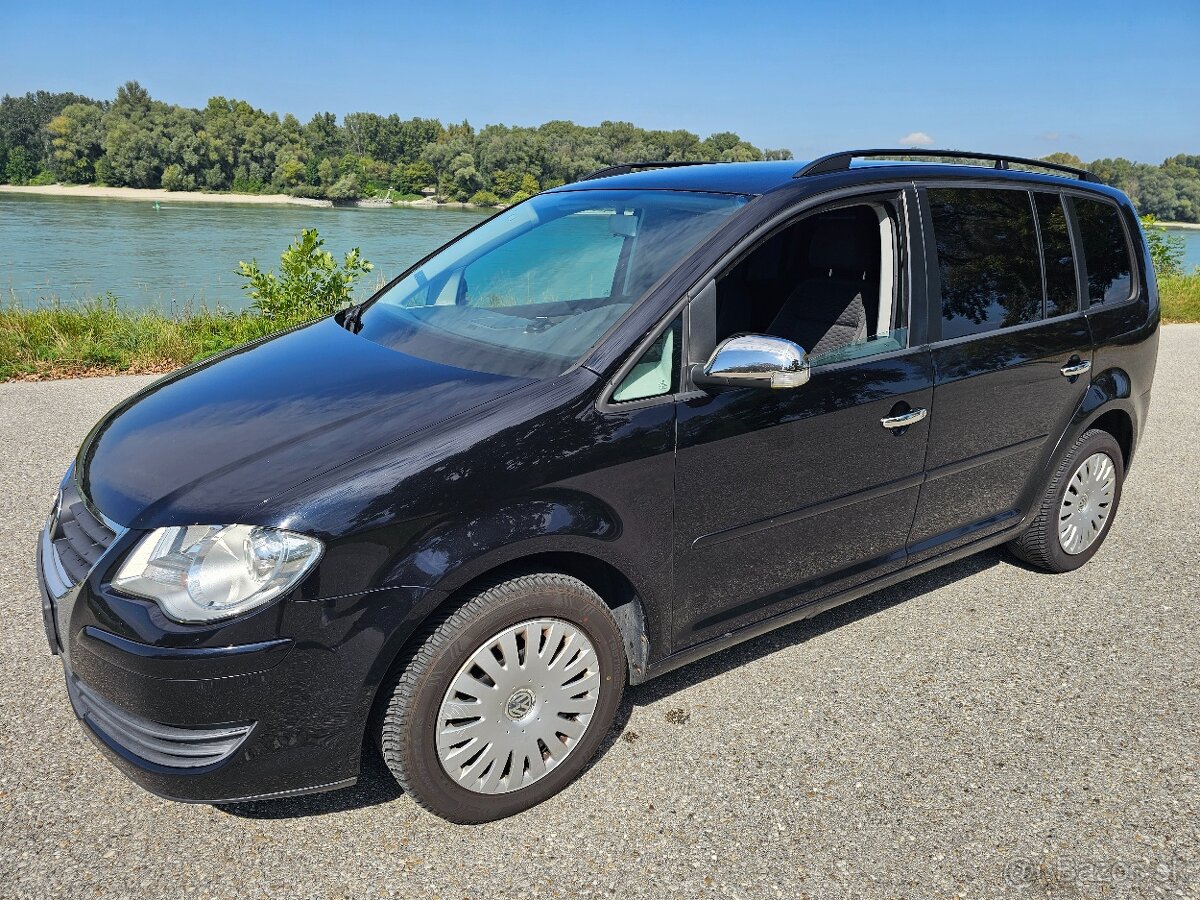 Touran 7 miest benzín automat - 5