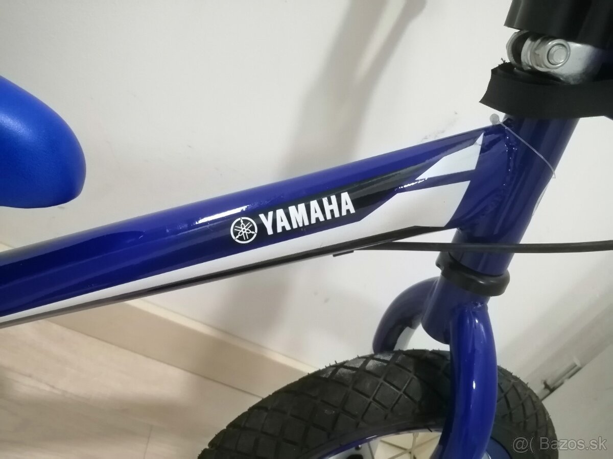 YAMAHA - 5