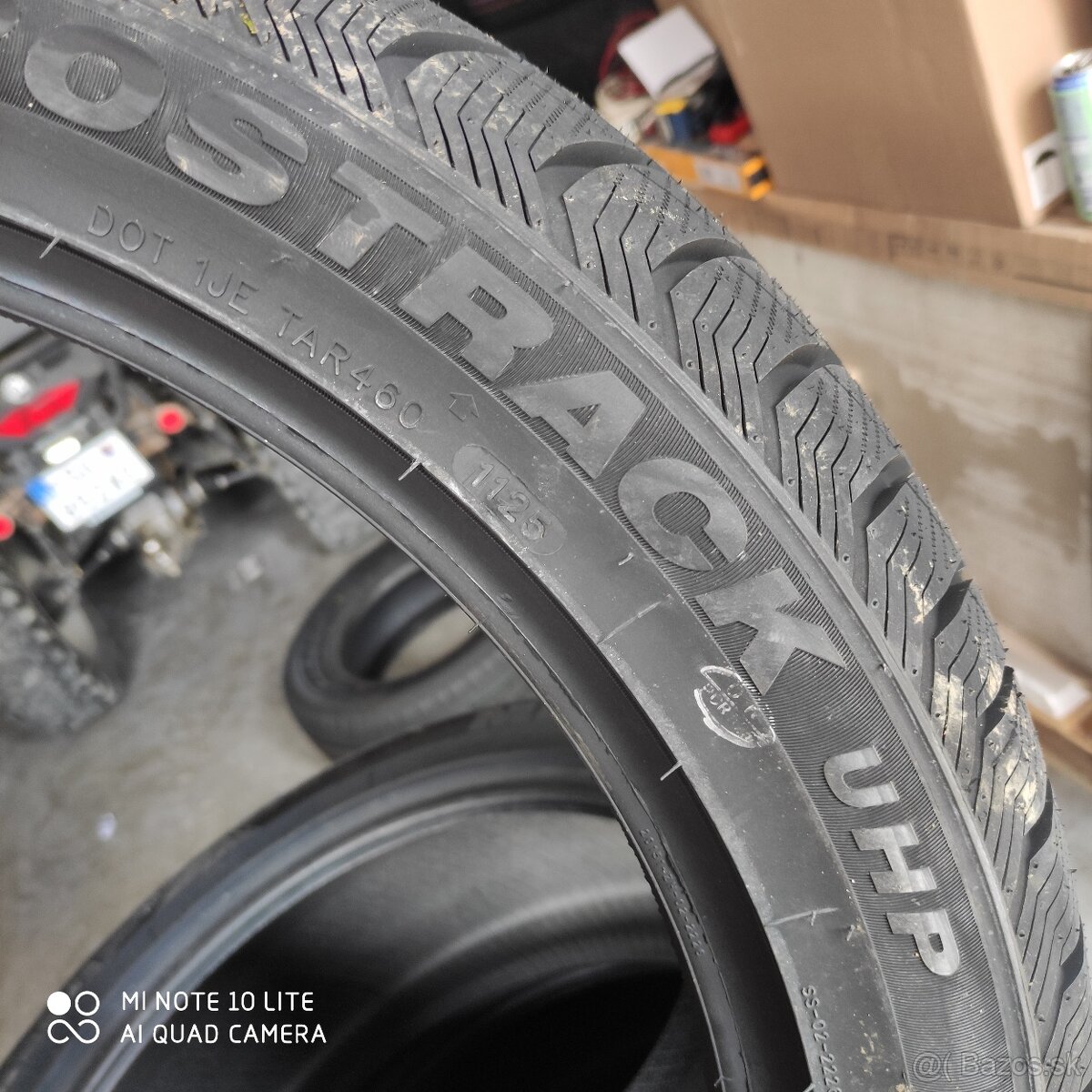 Zimné pneumatiky 235/45 R20 - 5