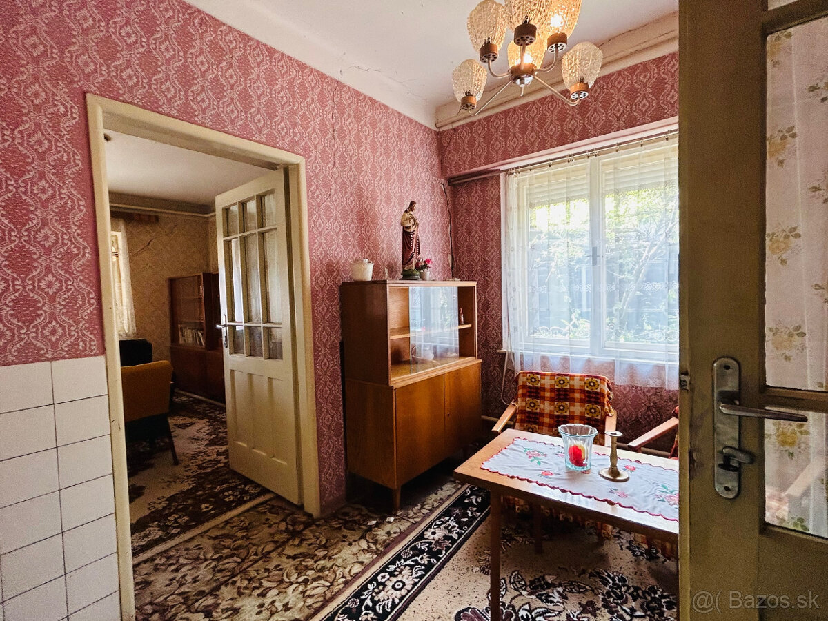 Na predaj 5-izb.dom s PEKNÝM VÝHĽADOM cca 15min.od Štúrova - 5