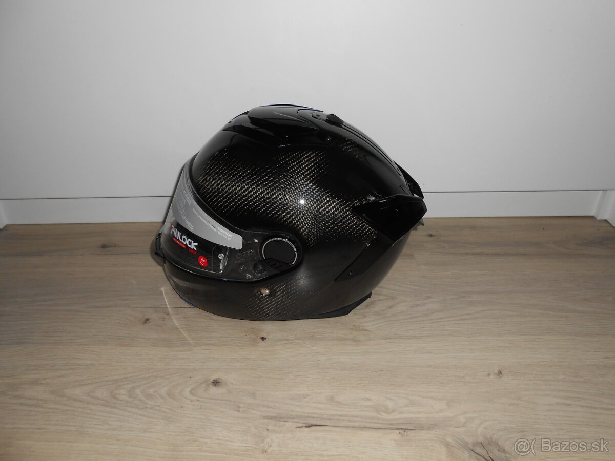 Predam krasnu novu karbonovu moto prilbu znacky SHARK SPARTA - 5