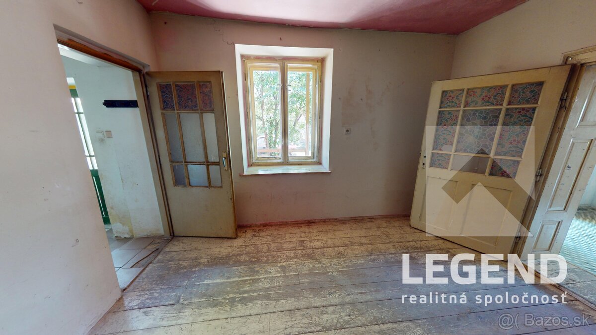 RD Svodín, krásny pozemok 1317 m2, tichá ulička, ovocný sad - 5