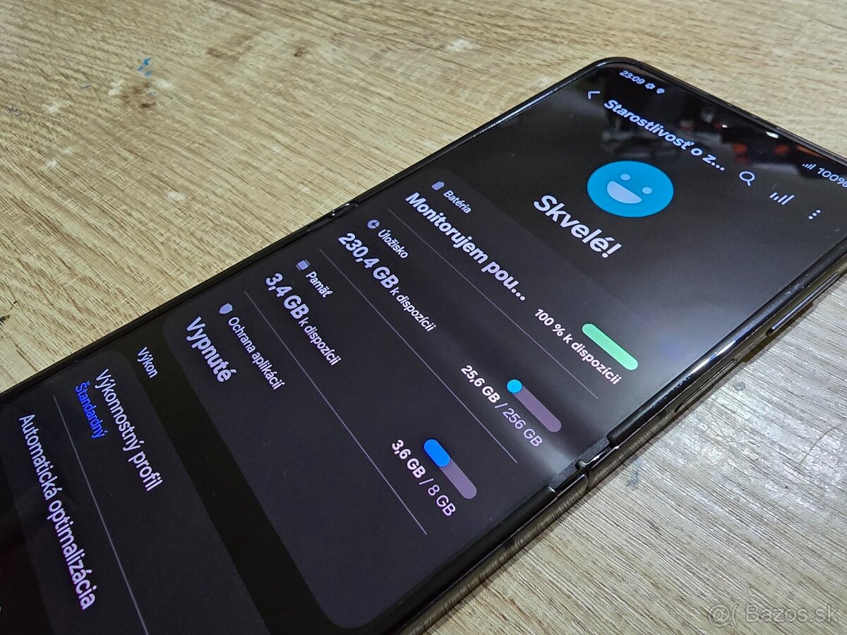 Samsung flip 5 256gb plnefunkcny ma len velmi jemne znamky p - 5