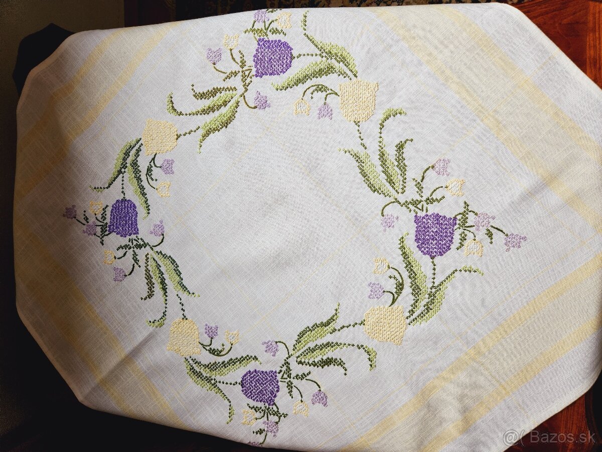 Krásny obrus so žltými a fialovými tulipánmi 86x87 - 5