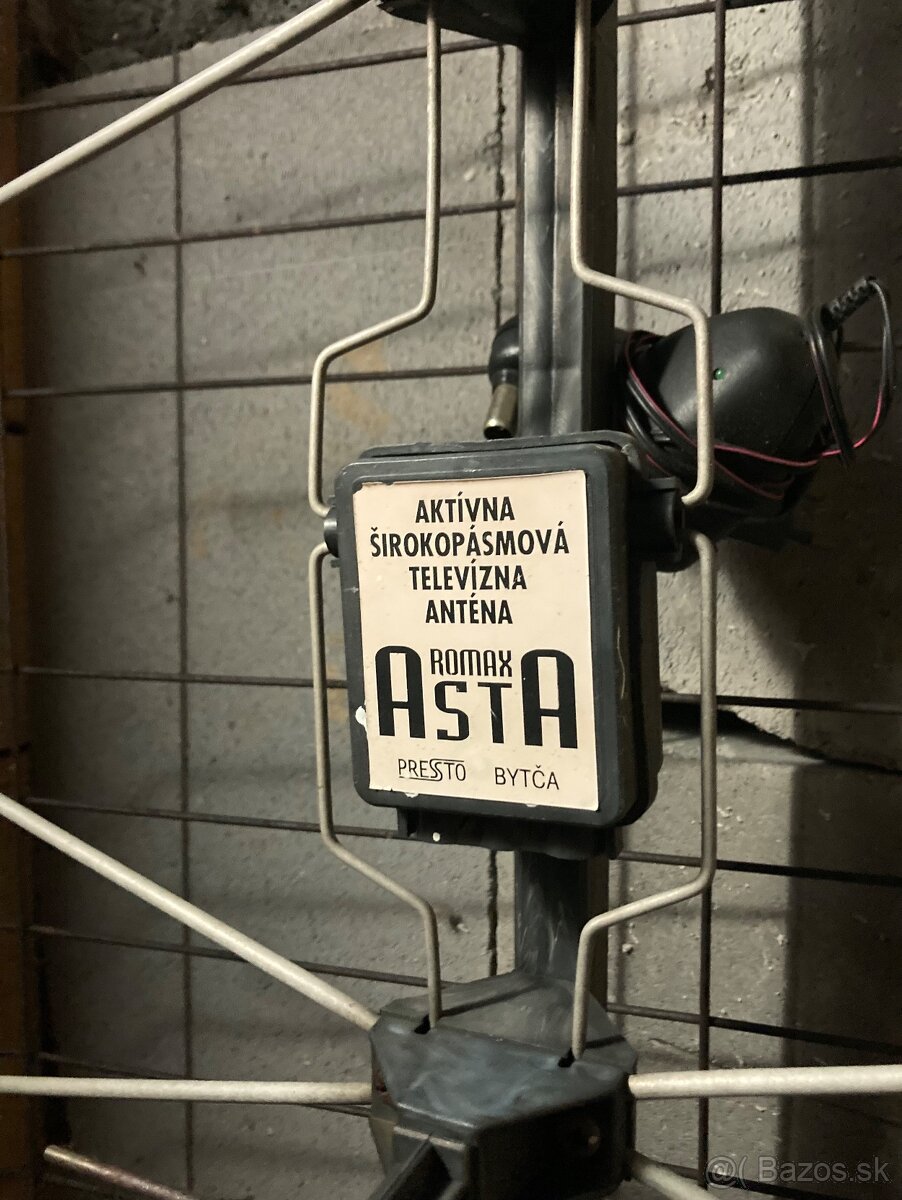 Predám novú anténu DVB - T/T2, a širokopásmovú anténu - 5