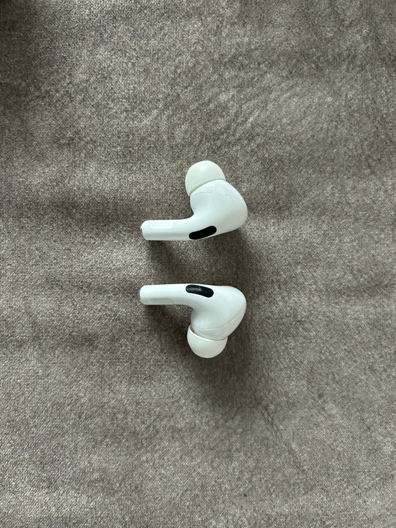 AirPods Pro (MagSafe) – top stav - 5
