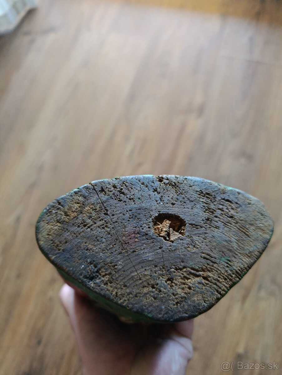 Stará drevená socha Madona s dieťaťom - 5