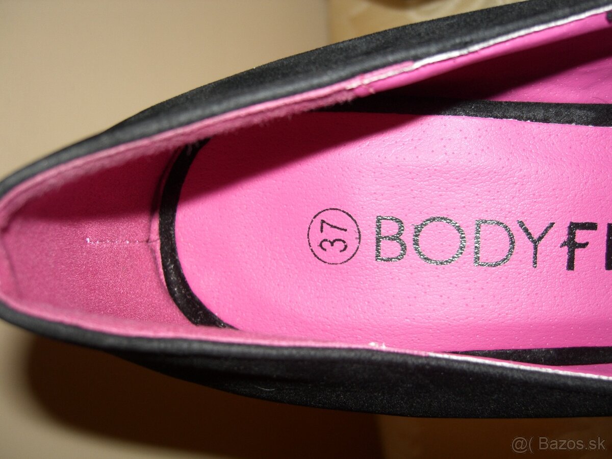 NOVÉ čierne zamatové lodičky veľ. 36 (osobný odber) - 5