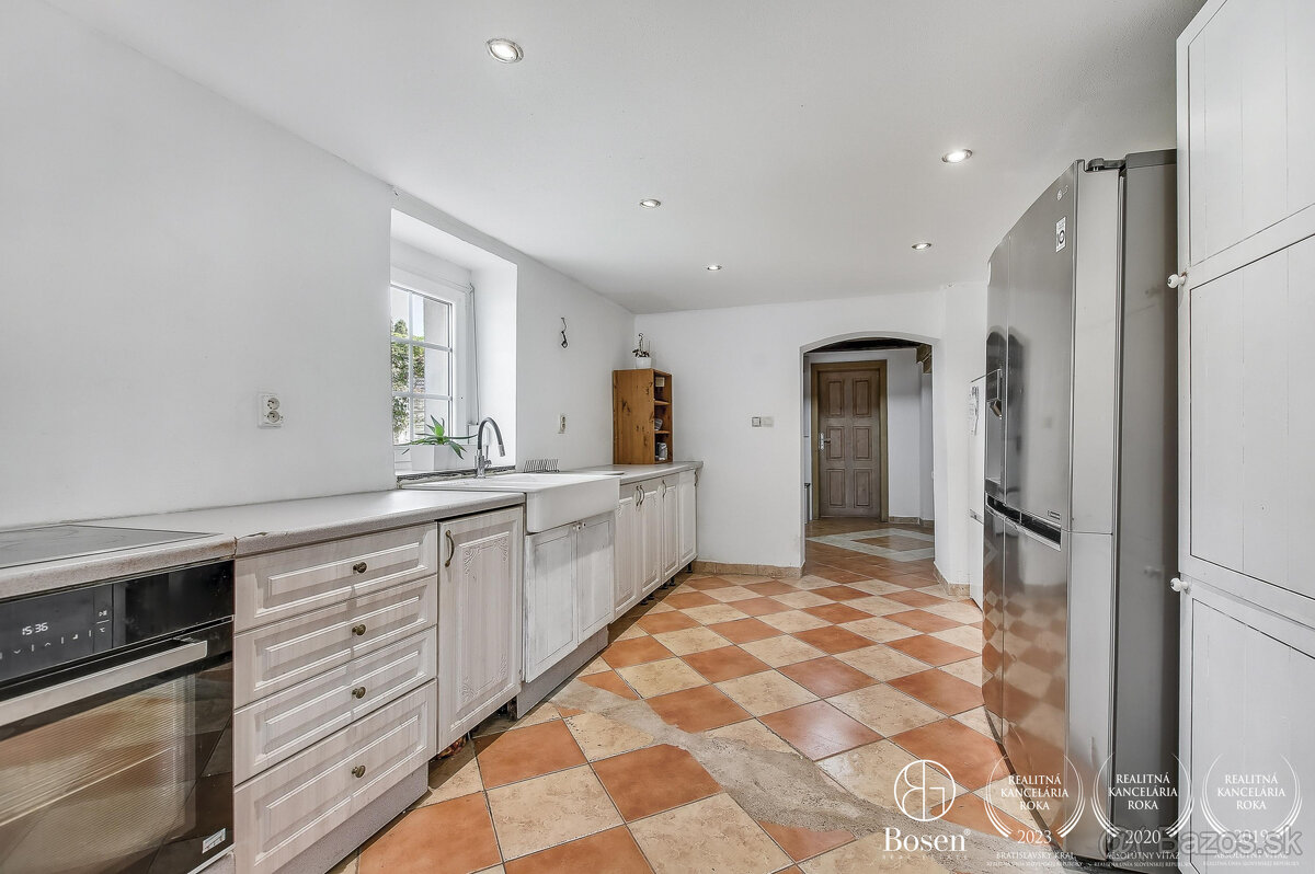 BOSEN | Na predaj 4 izbový rodinný dom v pokojnej lokalite H - 5