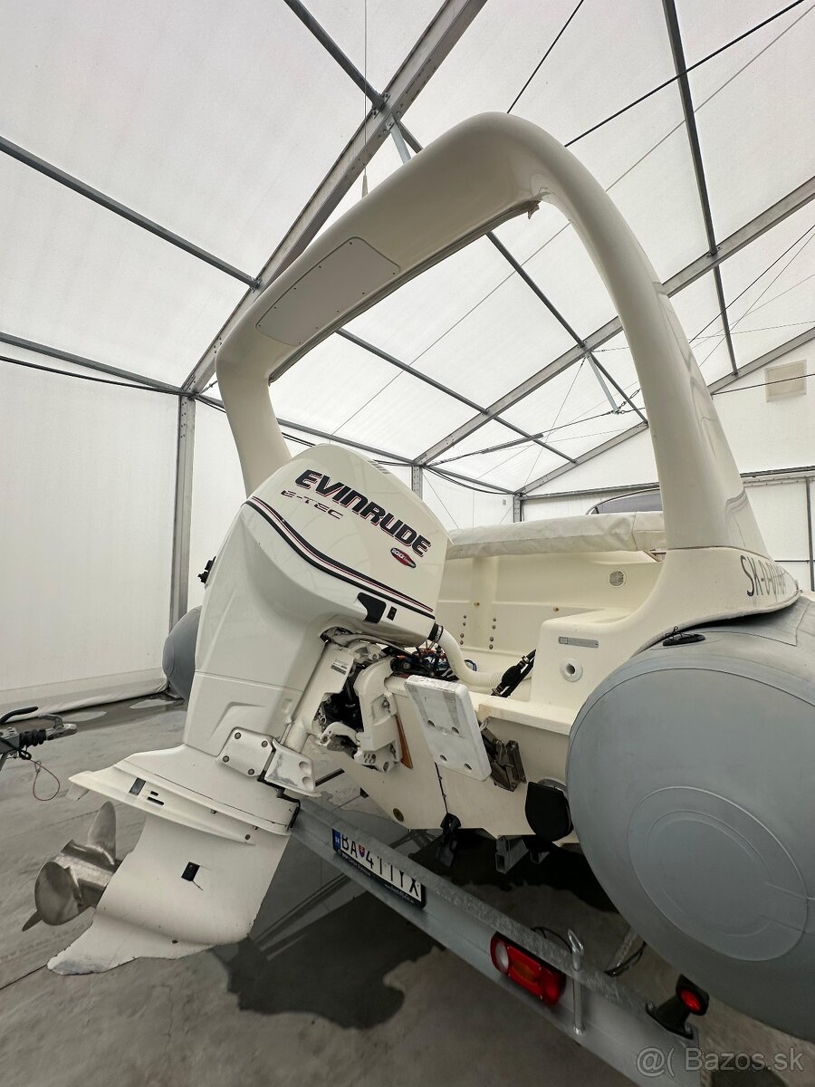 Zodiac Medline III Evinrude 250HP - 5