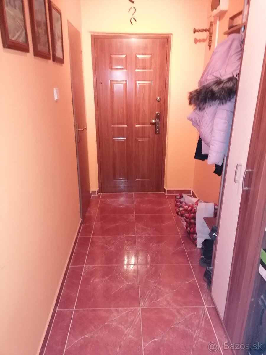 1 izbový byt Nové Zámky - 5