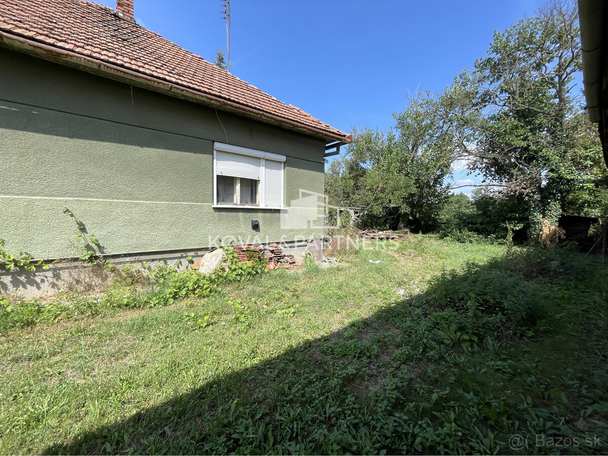 Rodinný dom s pozemkom 1720 m2 - 5