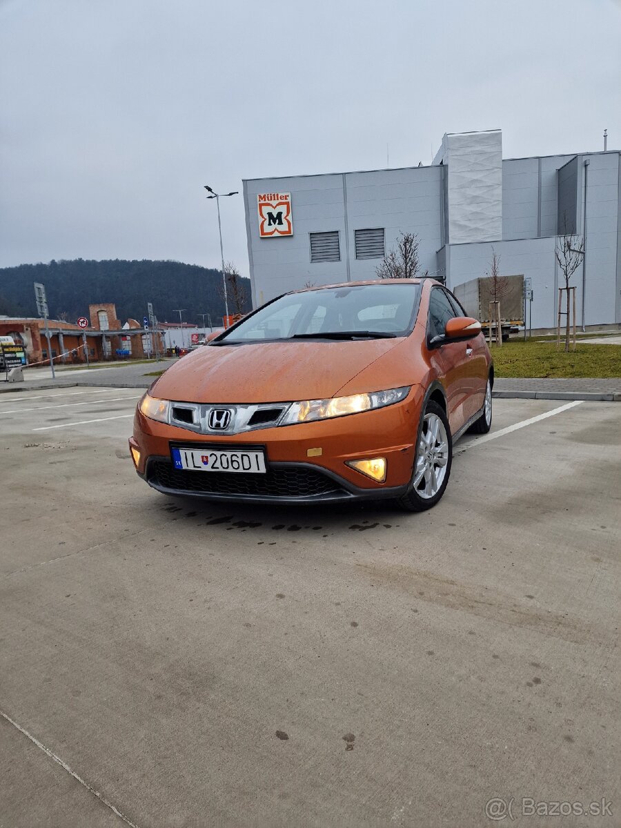 Honda Civic 5D SPORT 1.8 I-VTEC BENZÍN
I-Vtec - 5