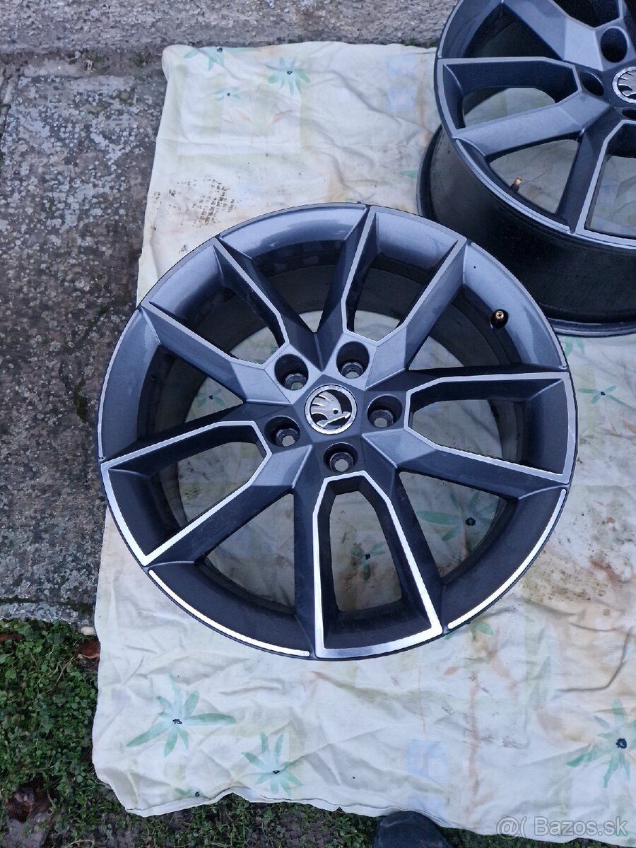 Skoda gemini rs r18 5x112 - 5
