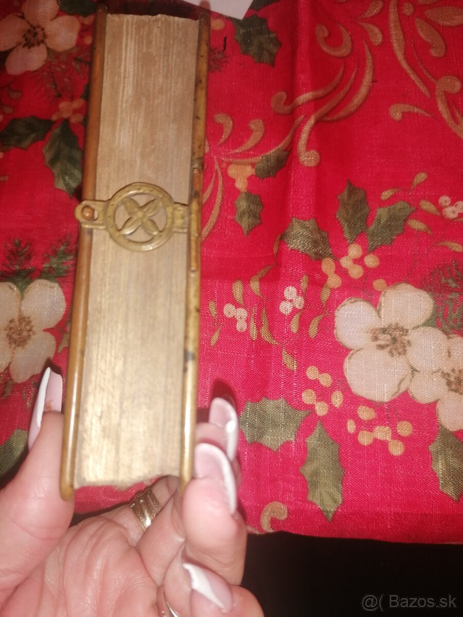 Biblie a modlitebne knižky - 5