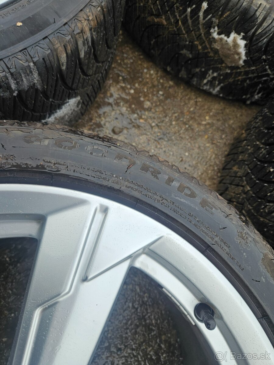 Predam celoročnú sadu Audi A6 C8 elektronov 5x112 r18 - 5