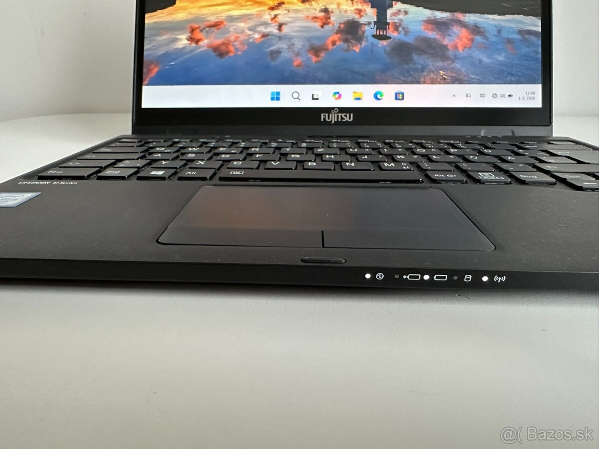 Fujitsu LifeBook U939X 2v1 / i5 / 8GB / 256GB NVMe / Win11 - 5