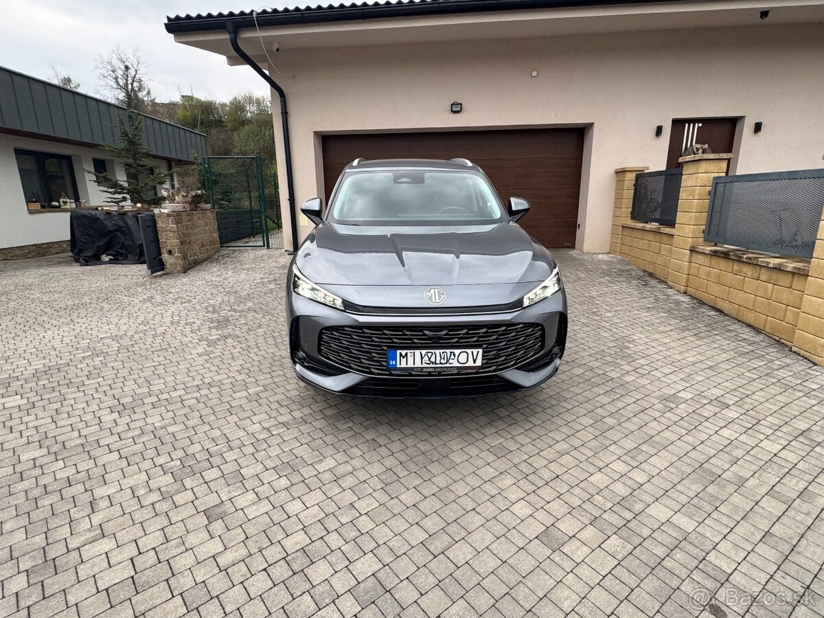 MG HS Hybrid+, 9/2025, 3300 km - 5