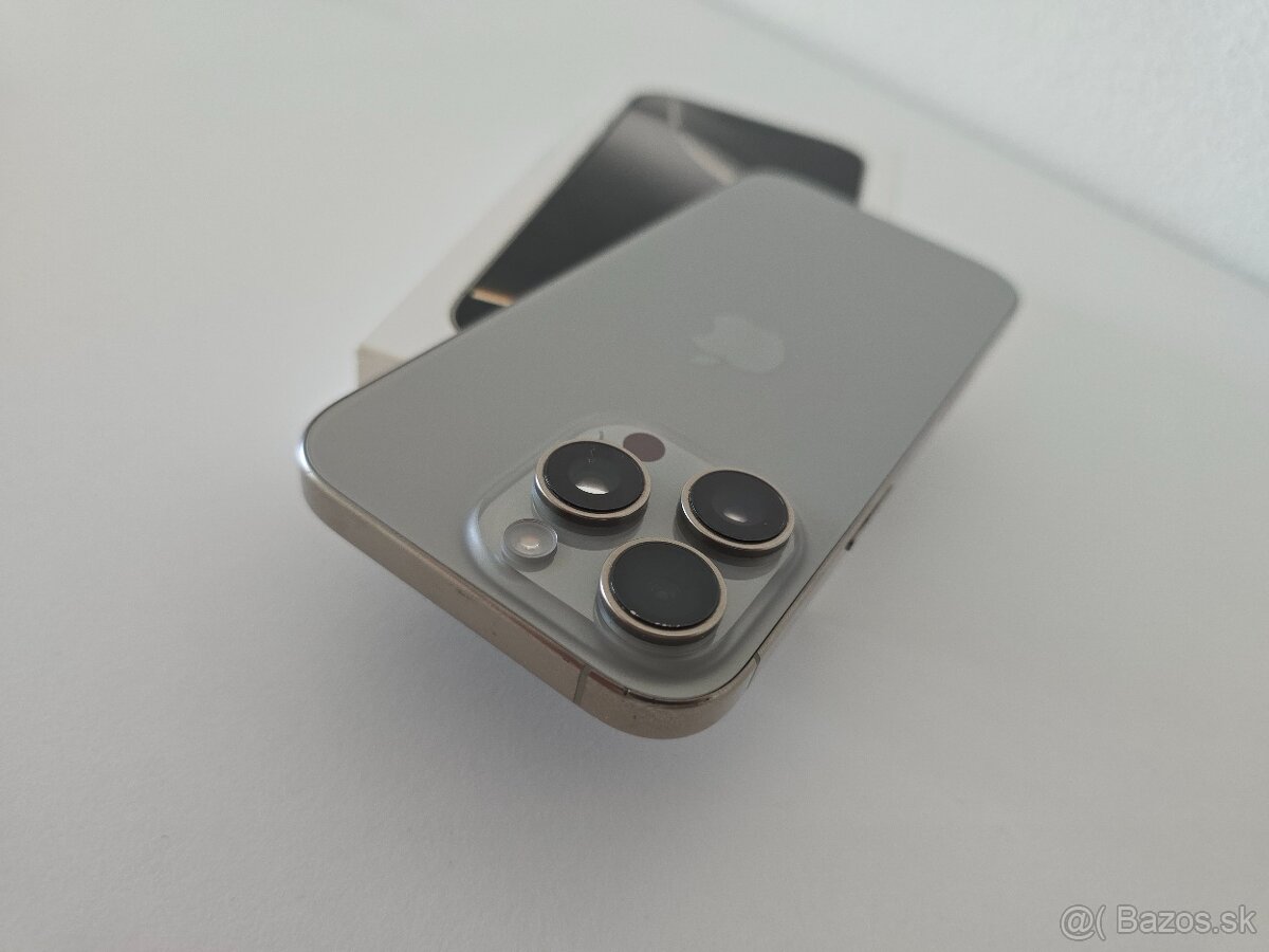 Apple iPhone 16 Pro - 5