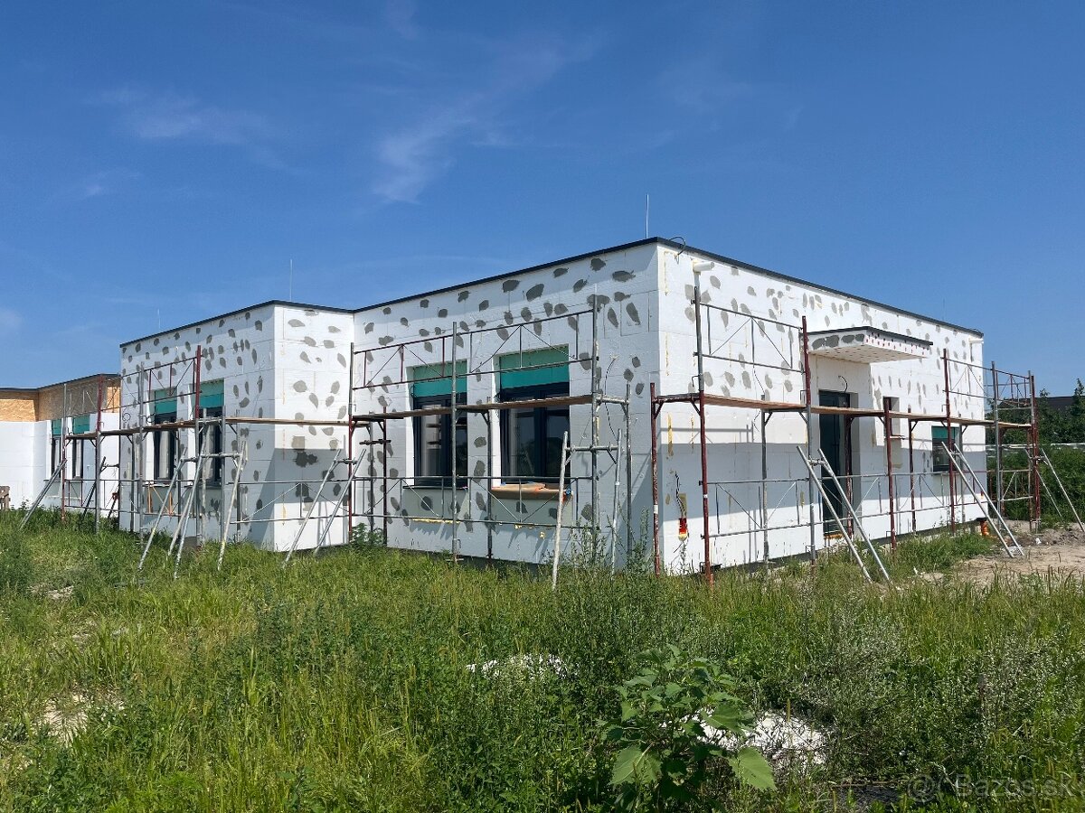 Na predaj 3-izbové DVIJDOMY - 5