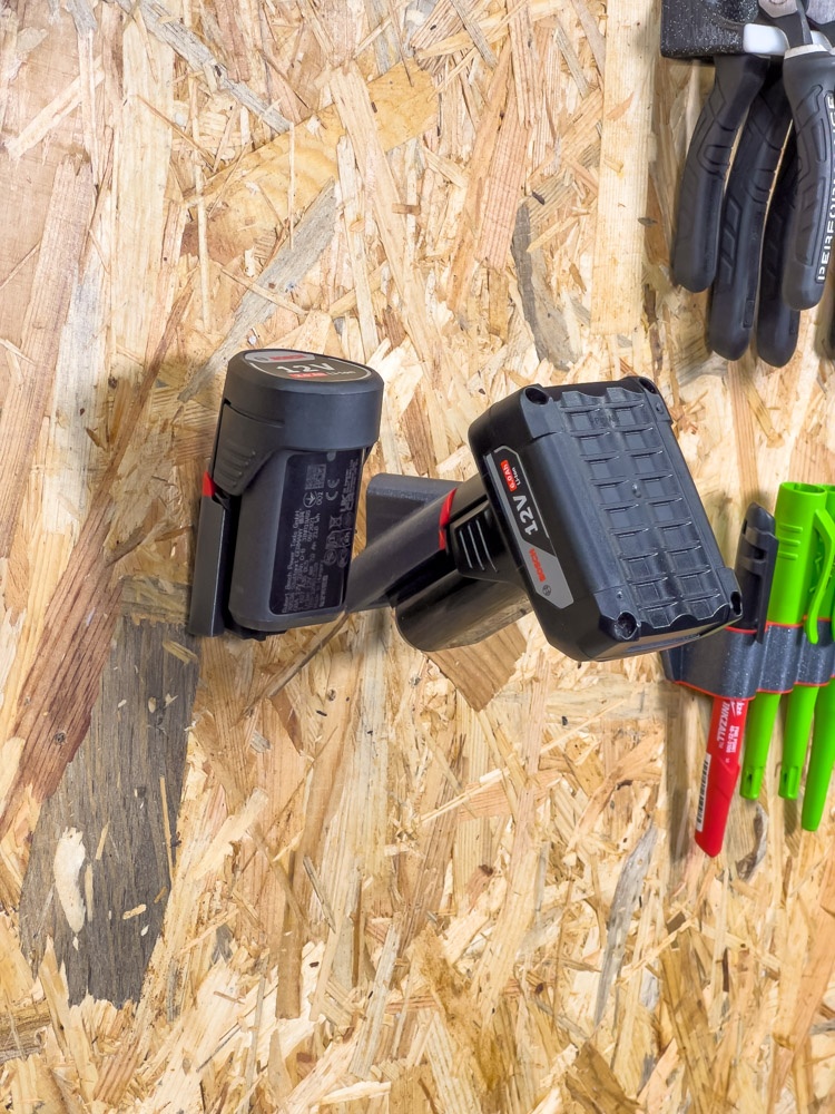 Držiaky batérií BOSCH 12V na stenu - 5