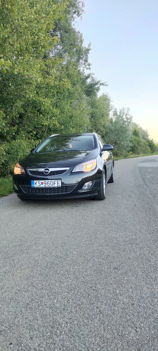 Predám Opel Astra J - 5