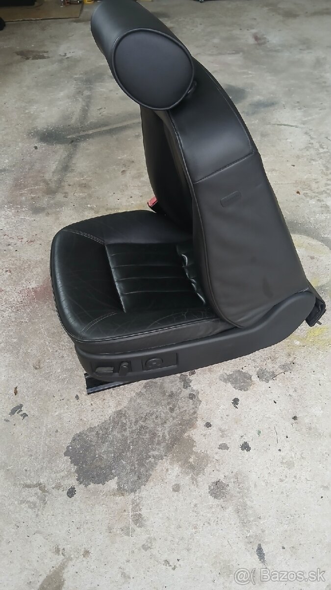 Sedačky Audi A8 S8 D2 - 5