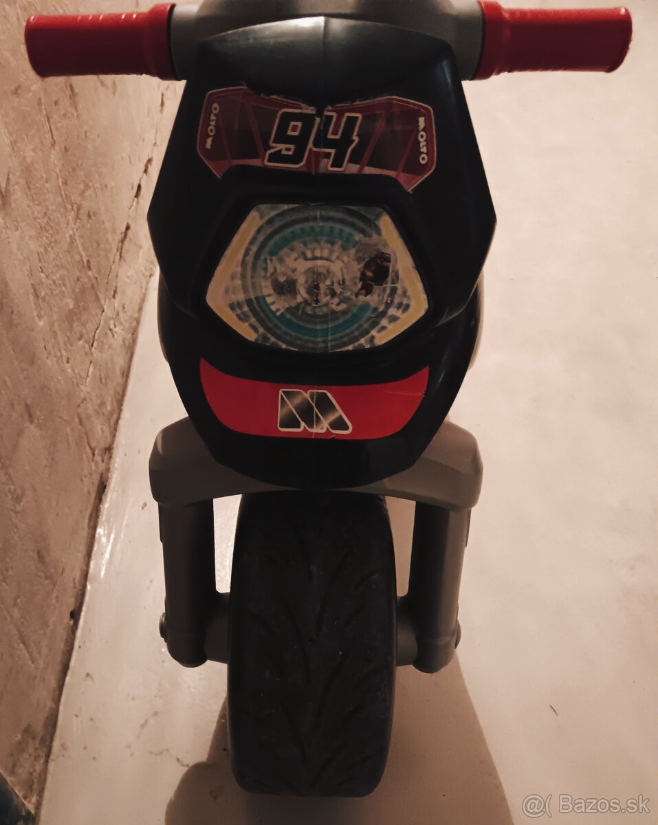 Motorky, kosačka a autíčko - 5