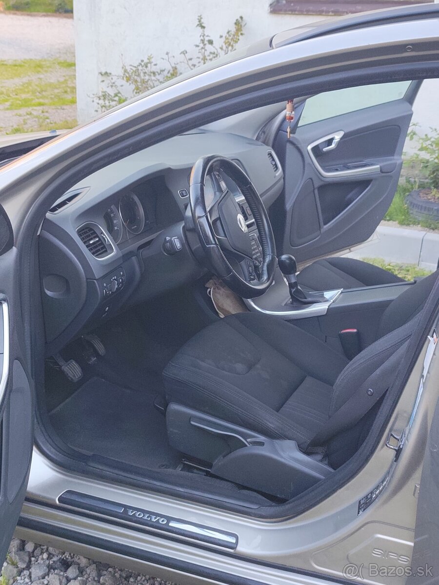 Volvo V60 2011 - 5