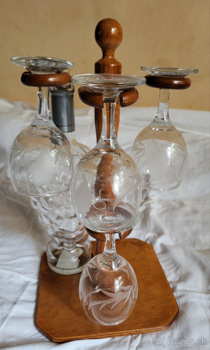 Stojan na fľašku a poháre. - 5
