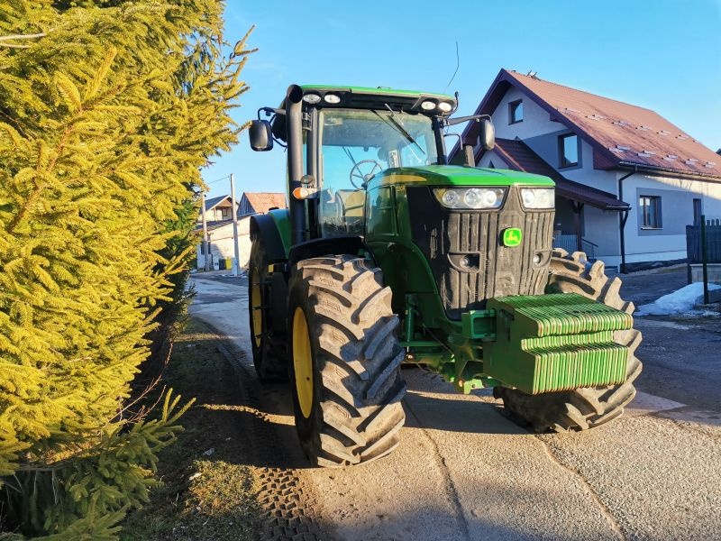 Predám JOHN DEERE 7230R - 5