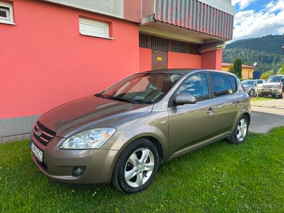 KIA Ceed 1.4 benzín (77 kW) - 5