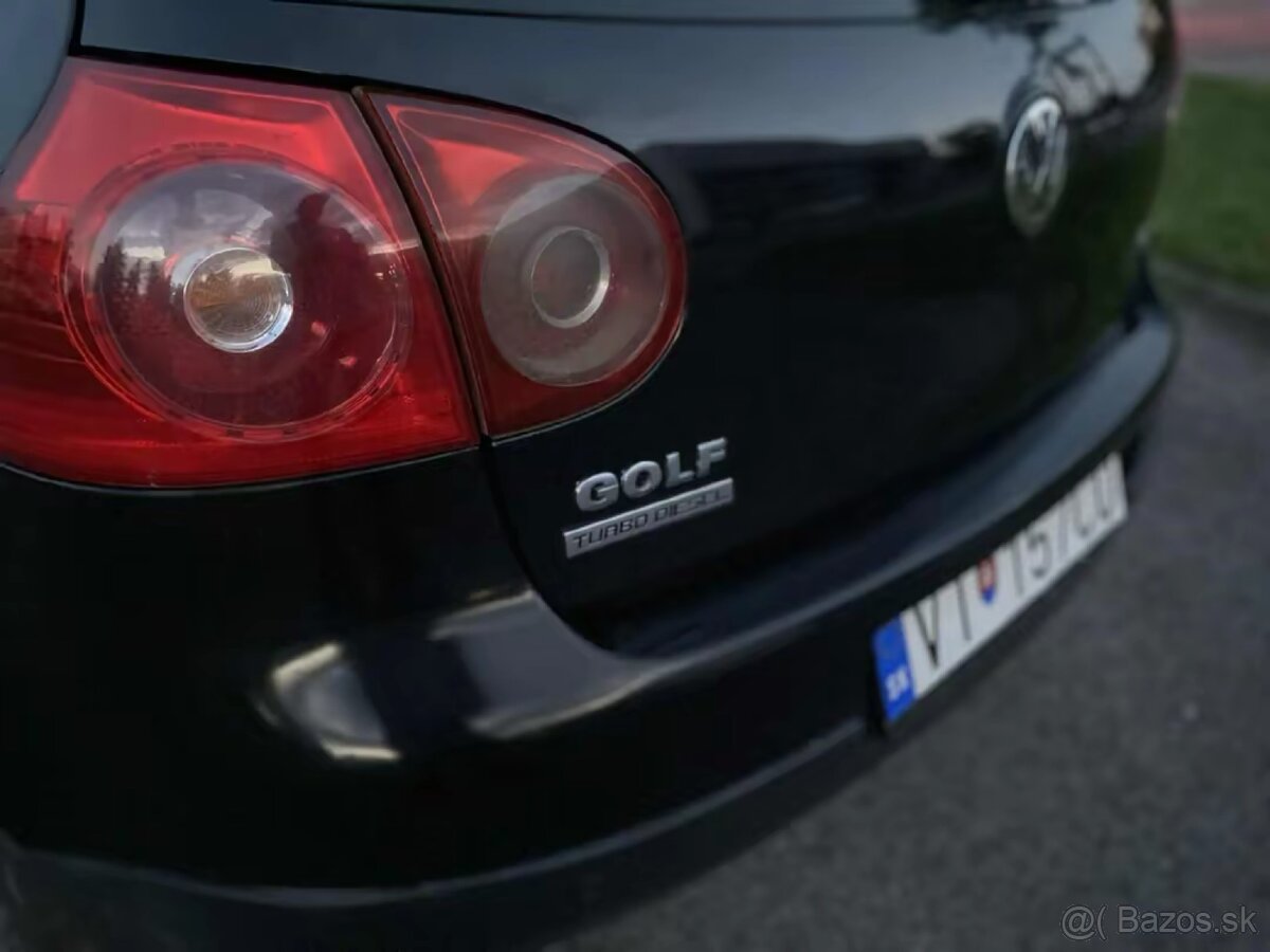 Volkswagen Golf - 5