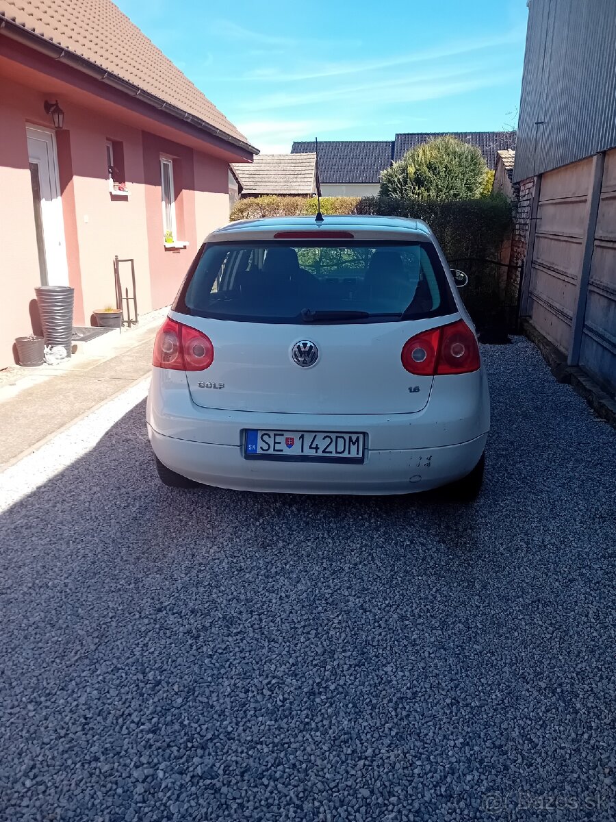 Predám VW Golf 5 - 5
