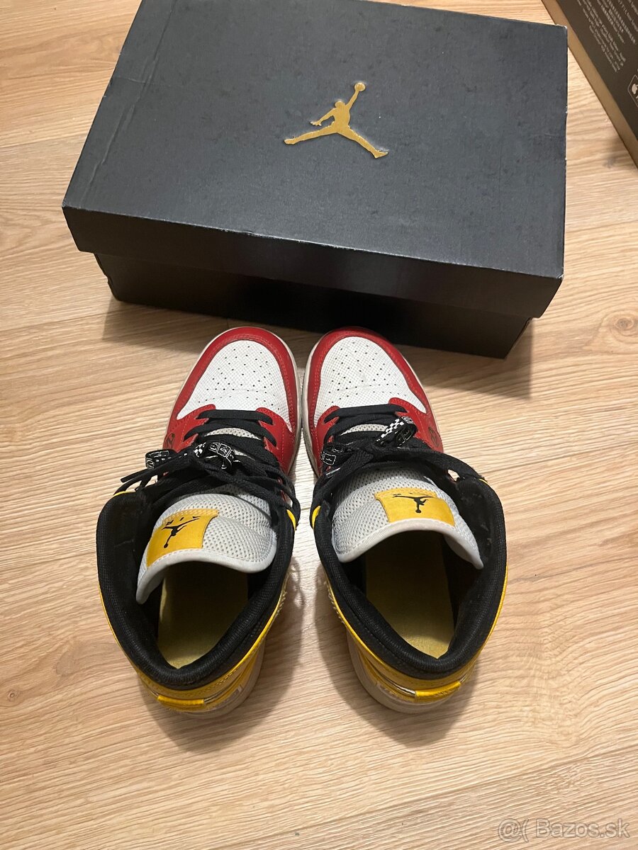 Air jordan 1 mid - 5