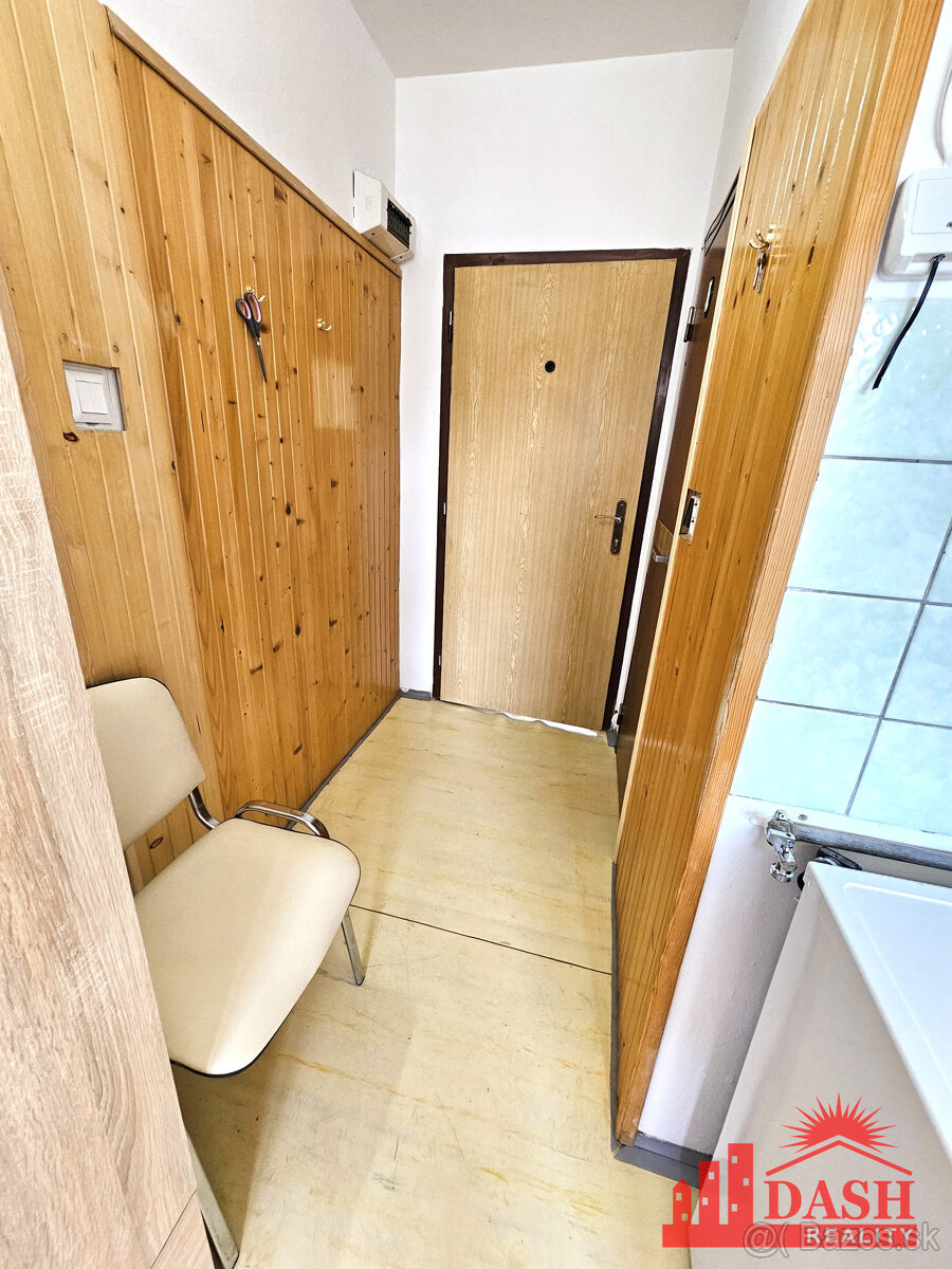 Na predaj zariadený 1 izbový byt, Soblahov, okres Trenčín - 5